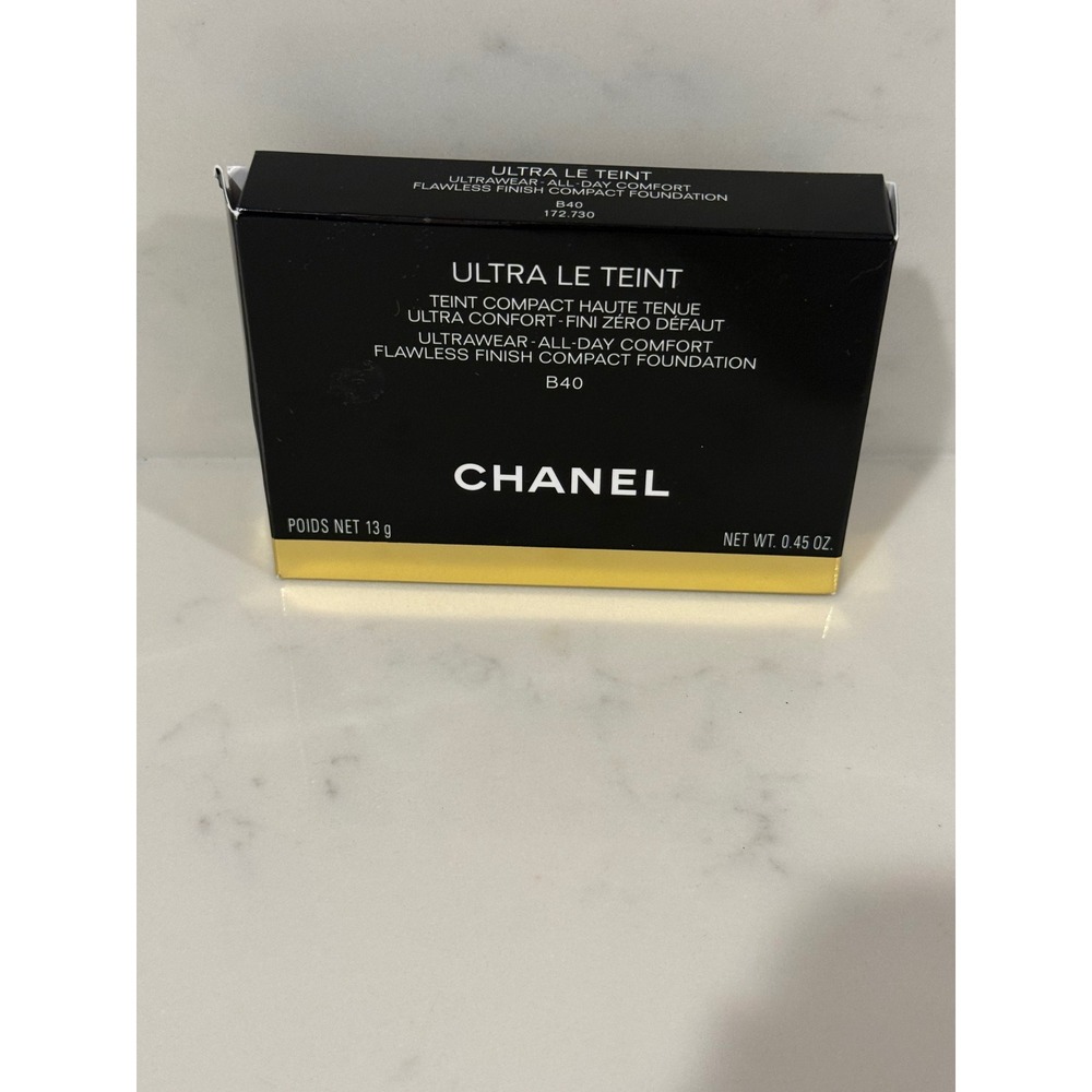 Chanel Ultra Le Teint Flawless Finish Compact Foundation B40 Beige 0.45 oz